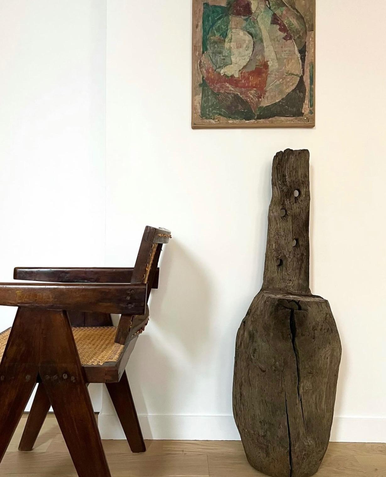 18th Century Big Oak Wooden Primitive Piece, Like a Seat or Sculpture. Dim = 110 x 32 x 32 cm