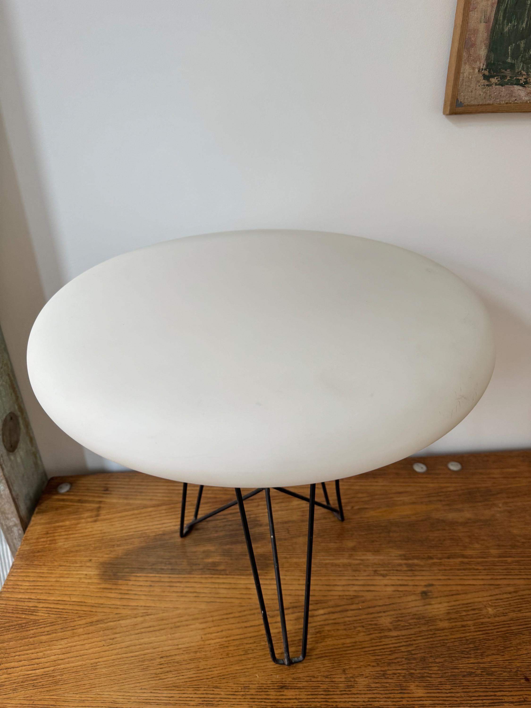 1950’s Table Lamp Dim = H 39 / Diam 40 cm