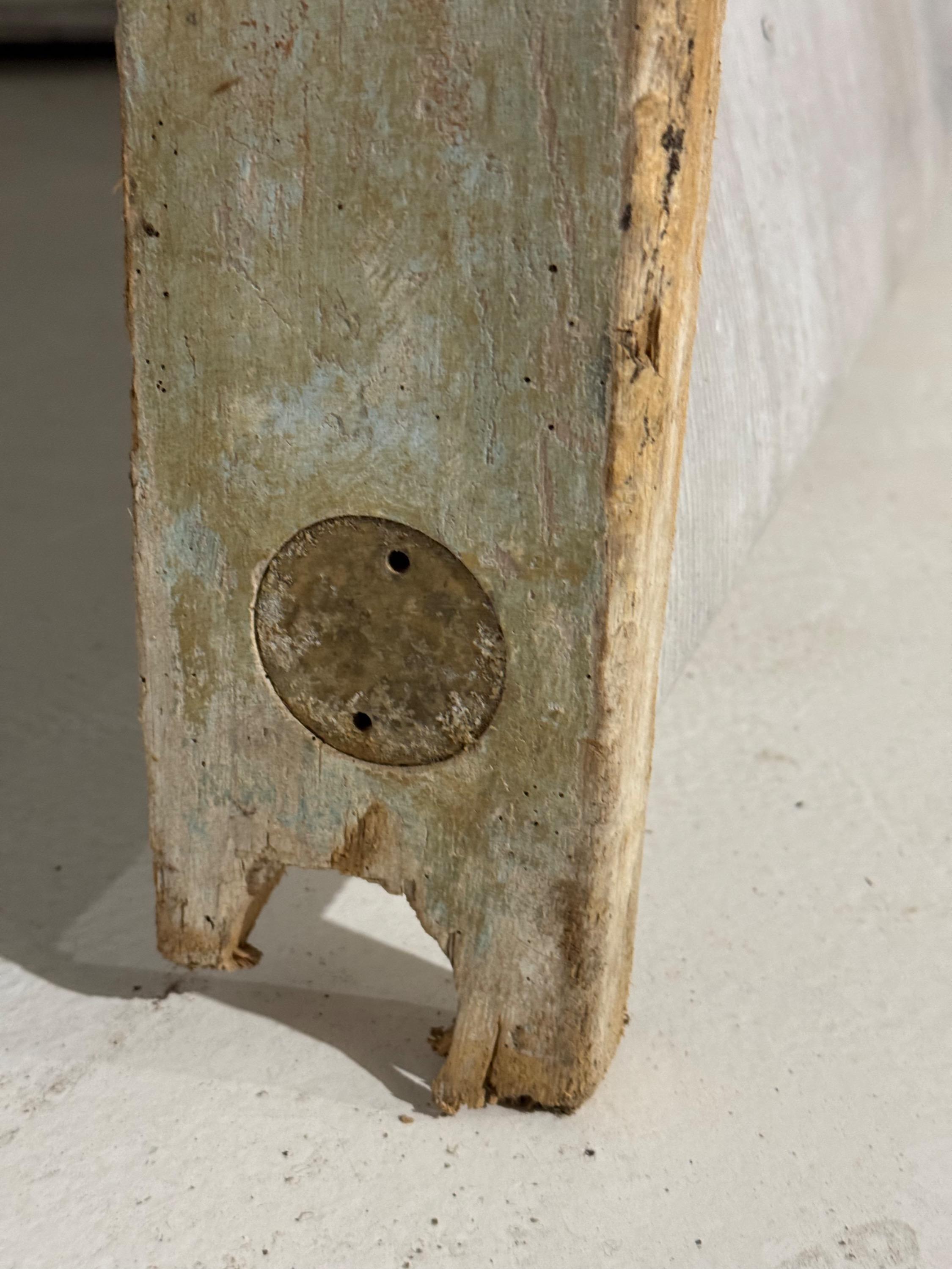 A Pair of Jean Prouvé « Ondes »Aluminium & Painted Wood Sliding Panel, Africa 1963. In Super Original condition. Dim = 271 x 178 x 10,5 cm