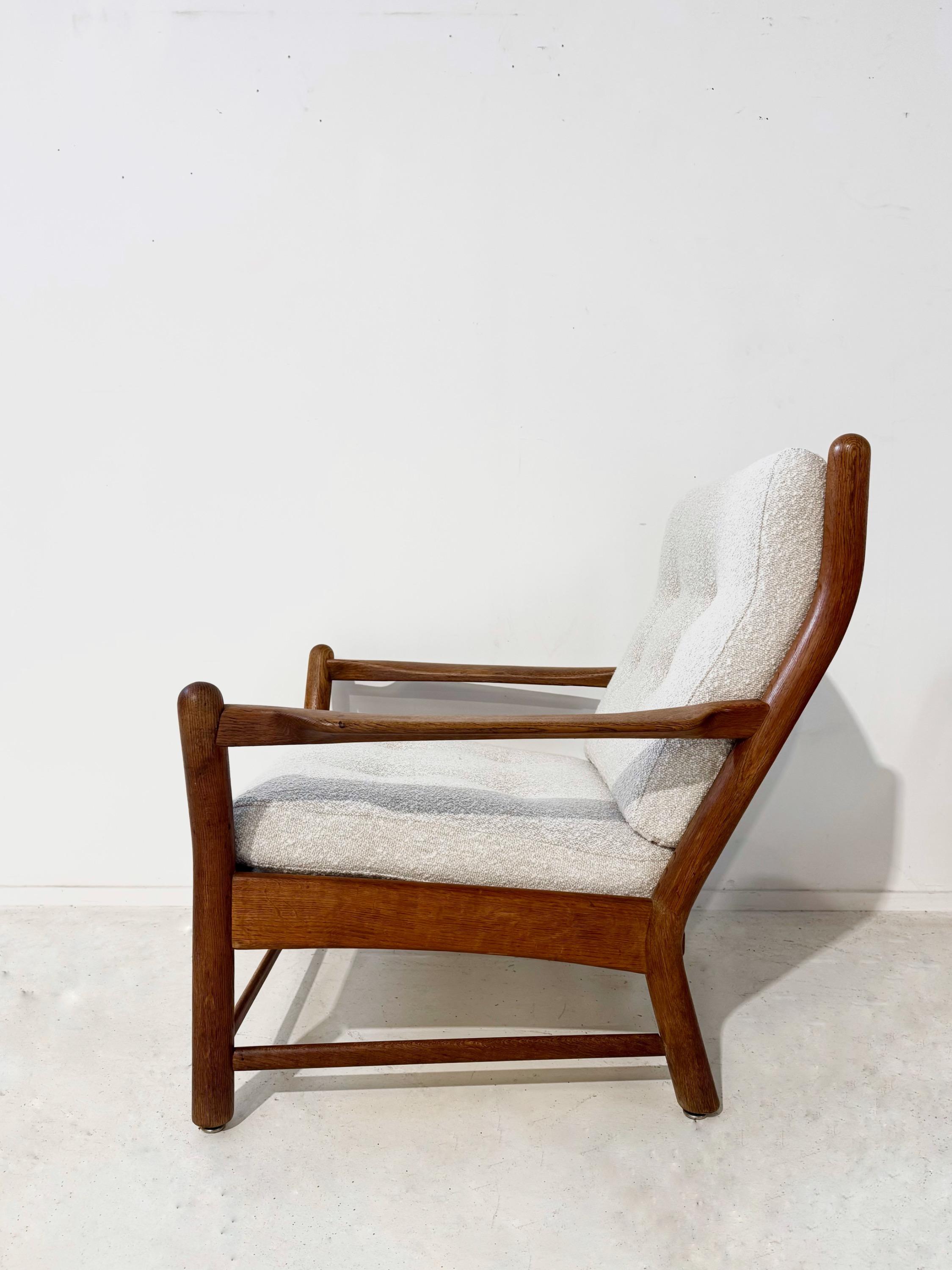Big Pair of 1950’s Danish Oak Armchairs, Very Nice Design & Wood Work, Fully Restored, New Upholstery in DEDAR Wool Fabric, Very Confortable.  Dim Each= Hback 85 / Hseat 38 x 90 x 82 cm