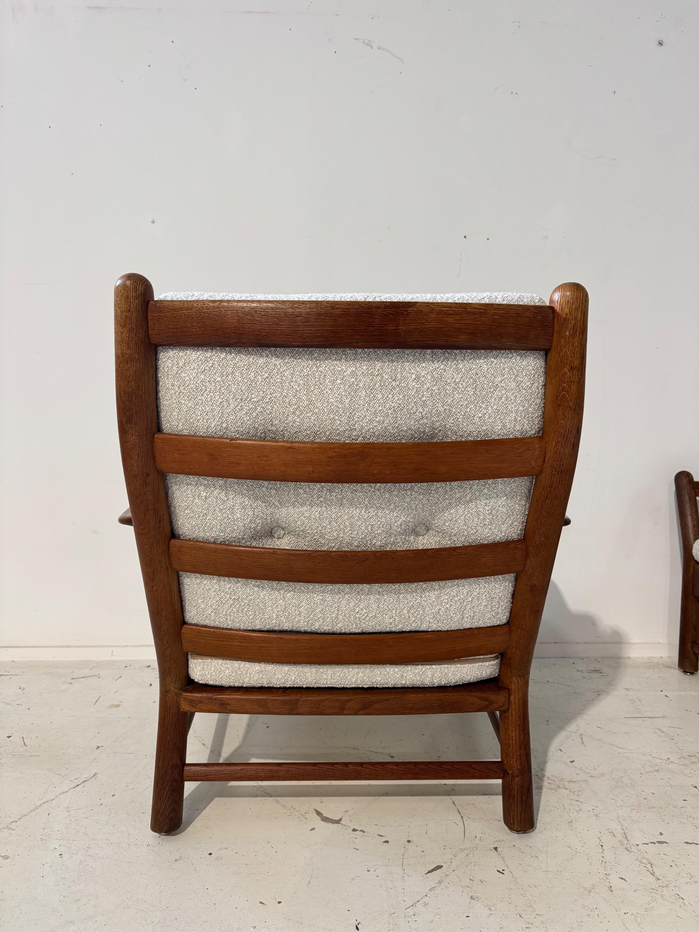 Big Pair of 1950’s Danish Oak Armchairs, Very Nice Design & Wood Work, Fully Restored, New Upholstery in DEDAR Wool Fabric, Very Confortable.  Dim Each= Hback 85 / Hseat 38 x 90 x 82 cm