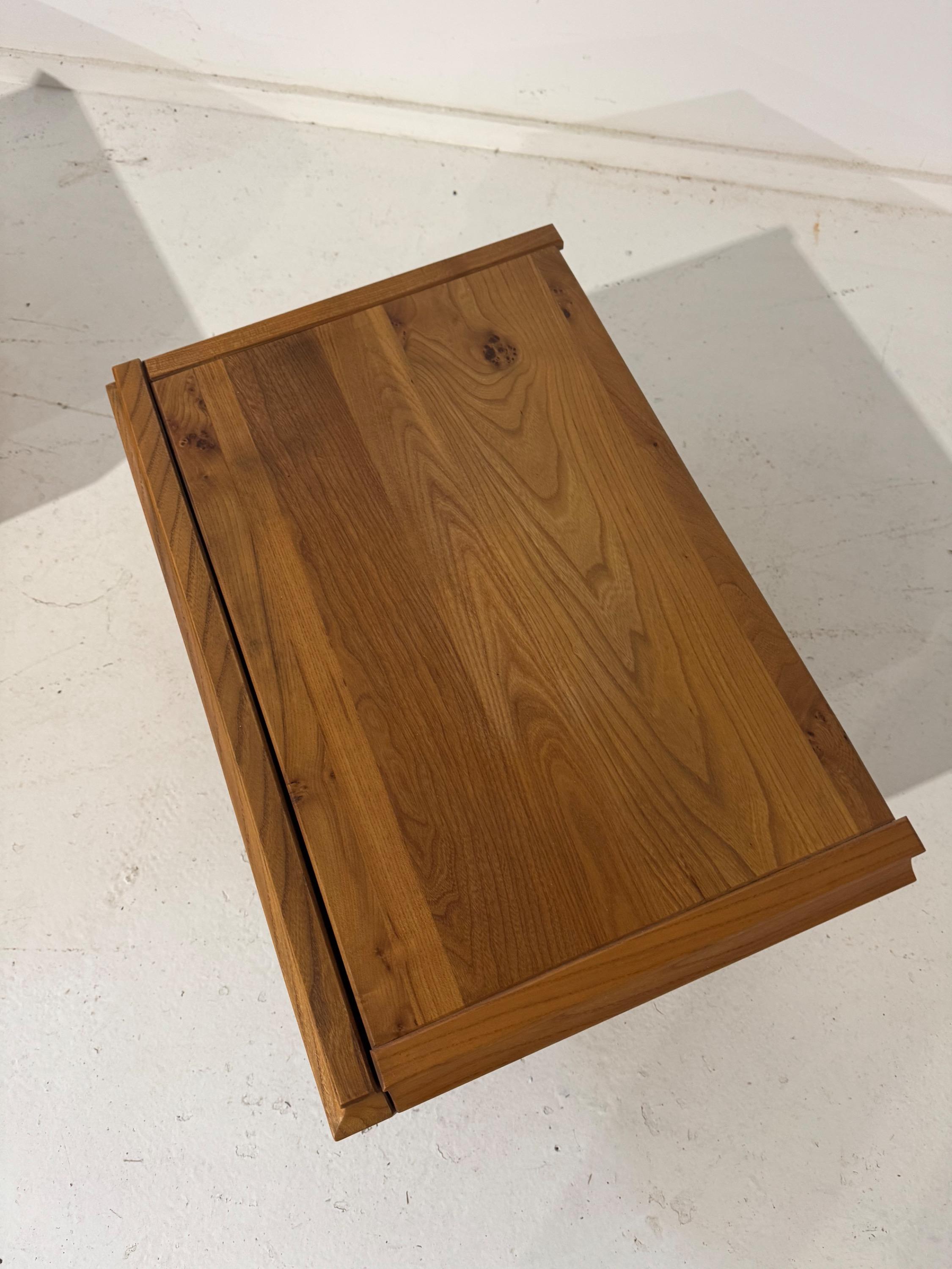 Big Pair Of French Bedsides Tables by Maison Regain Circa 1970, in Solid Ell Wood , Perfect Original Vintage condition.  Dim Each =  60 x 40 x 29,5 cm