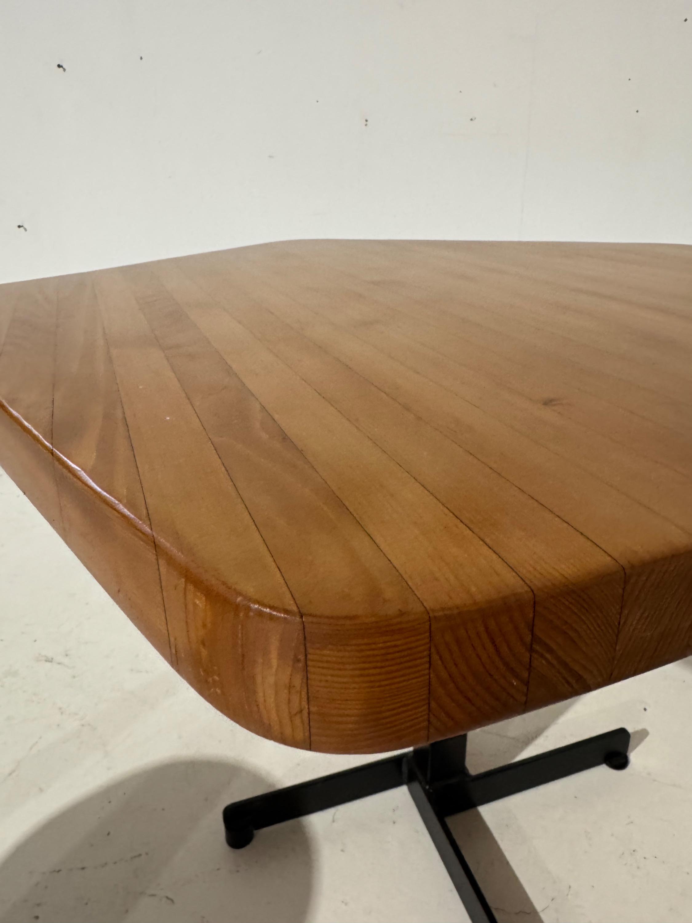 Charlotte Perriand, Pentagonal Table Les Arcs 1800 , « Pierra Menta » Ski Resort 1976 Perfect original vintage condition   Dim = 94 x 94 x 67 cm