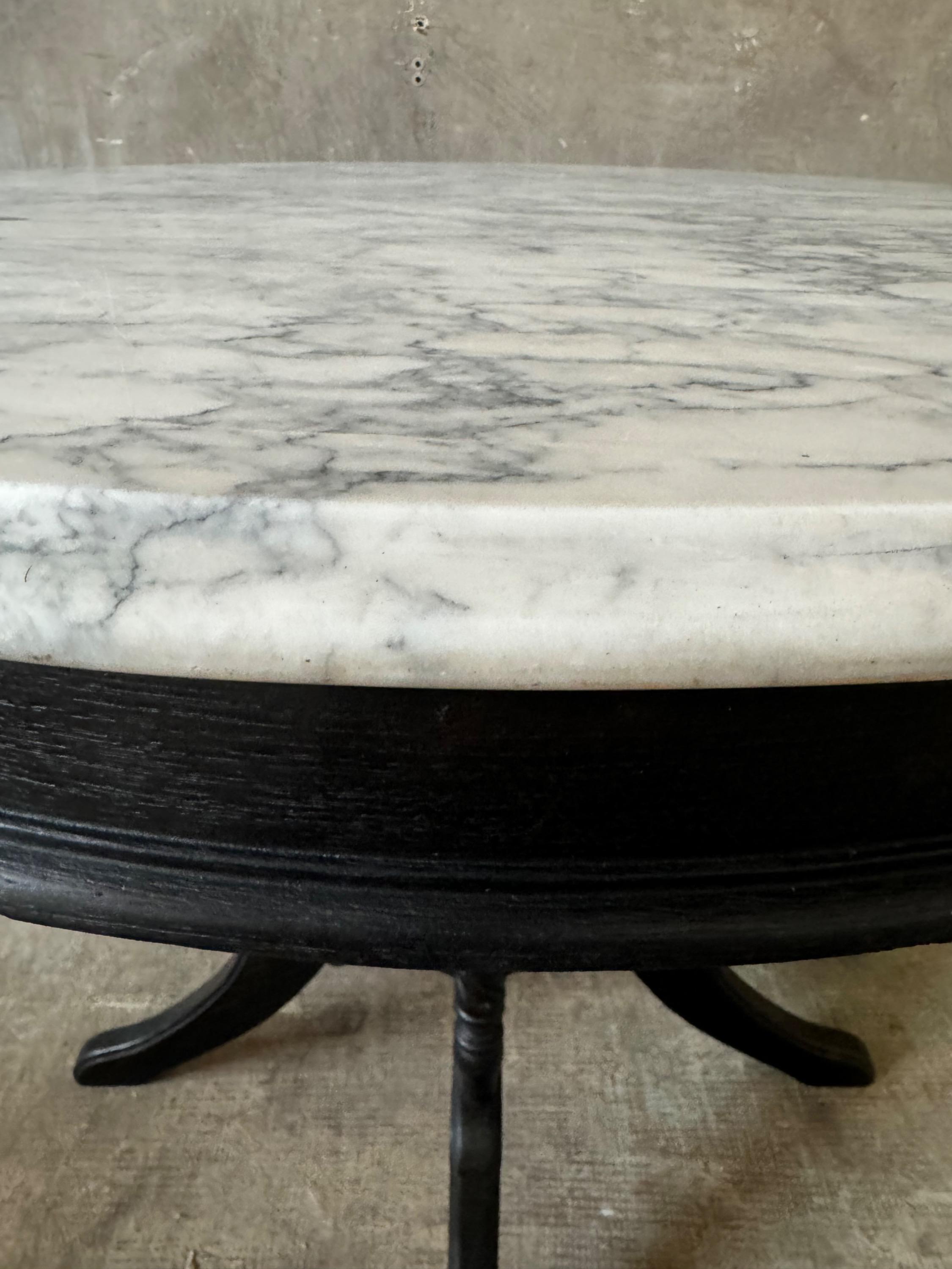 Circa 1880’s, From A French « Bistro », Very Chic Napoleon III Gueridon Table, in Ebonised Ok & Marble Top. Diam = 90 cm / H 76 cm