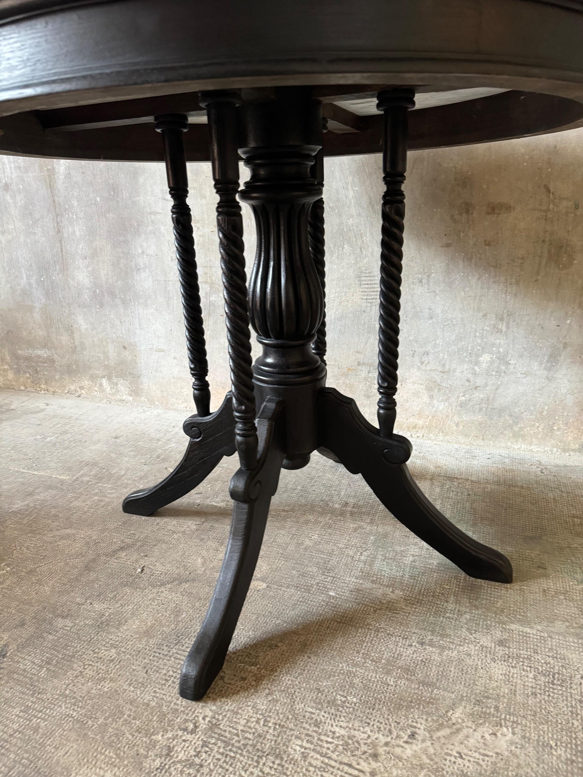 Circa 1880’s, From A French « Bistro », Very Chic Napoleon III Gueridon Table, in Ebonised Ok & Marble Top. Diam = 90 cm / H 76 cm