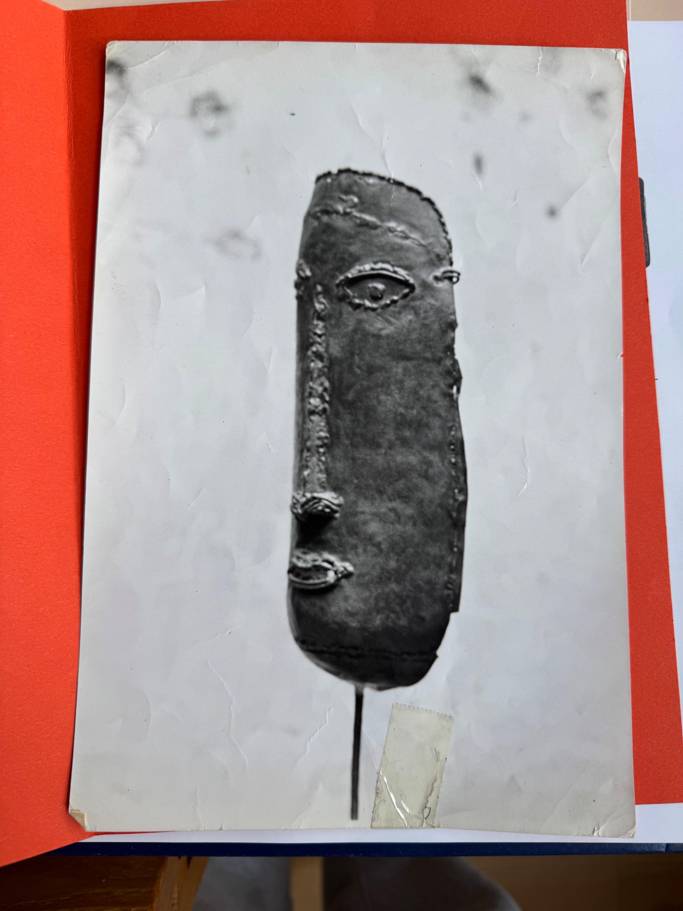 Master Piece…  « Le Masque » The  First Iron Sculpture of Philippe Hiquily From Private Collection, Documented,signed . Welded Sheet Iron & Wooden Base  Dim = 71 x 16 x 16 cm Dim Mask = 31 x 14 x 7 cm