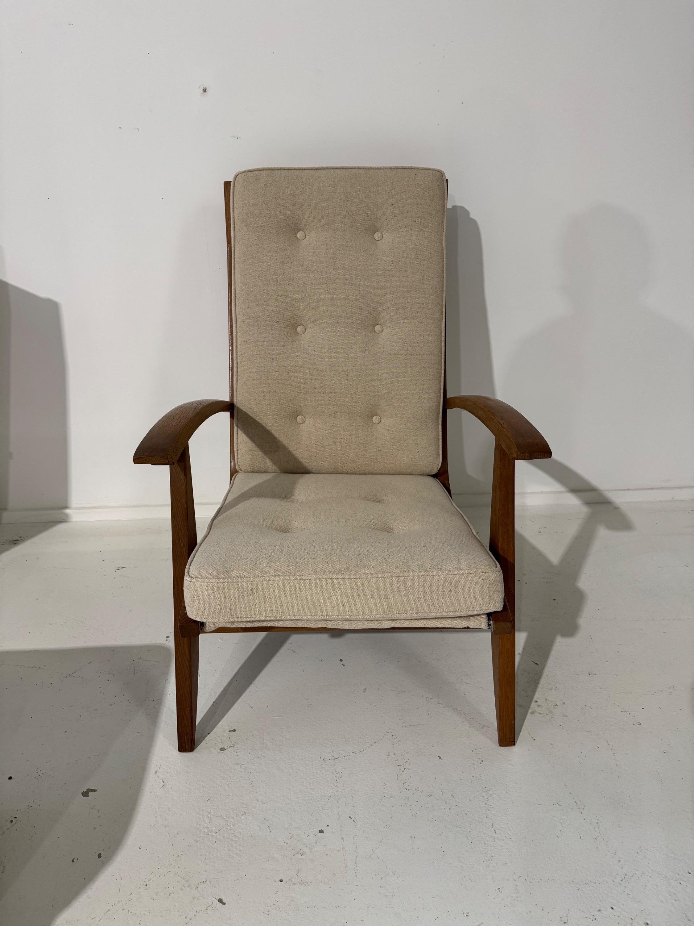 Pair of French Armchairs & Footstool by Guy Besnard FS134 édition Free-Span Circa 1950,covered in Natural Linen.